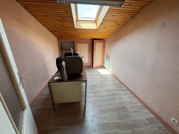 Local commercial avec bureaux Saint Lo
