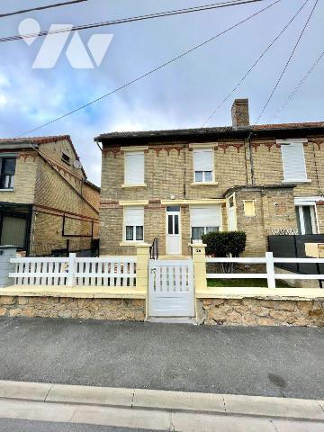 MAISON LOUEE
IDEAL INVESTISSEUR
A VENDRE A RETHEL, AXE REIMS/CHARLEVILLE-MEZIERES, gare (à 1h...