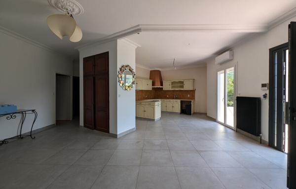 Maison 5 pièces 268m2 sur les hauteurs de Saint Martin-Le-Vinoux