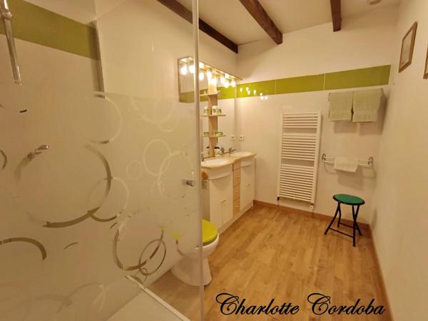 Vivre votre rêve : La ferme de caractère qui pourrait changer votre vie à Feugarolles