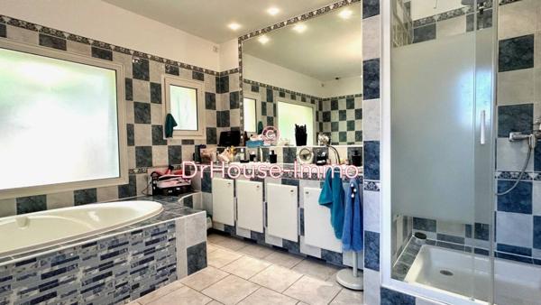 Maison à vendre 7 pièces de 240 m²