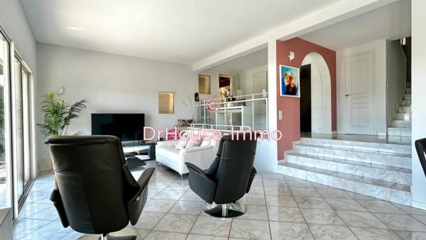 Maison à vendre 7 pièces de 240 m²
