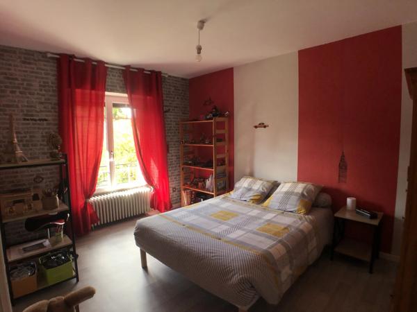 Belle maison de 7 chambres avec potentiel commercial