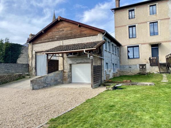 Belle maison de 7 chambres avec potentiel commercial