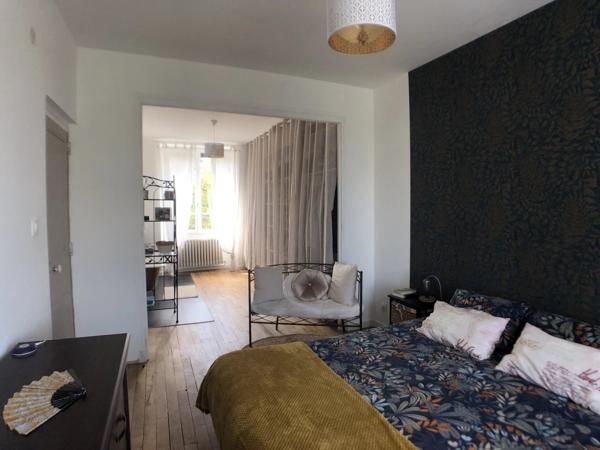 Belle maison de 7 chambres avec potentiel commercial