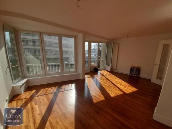 Appartement à louer 4 pièces 104.18m² Sedan (08200)