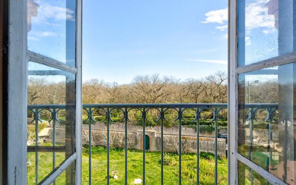 Maison à vendre    13 pièces • 457 m2 Merville