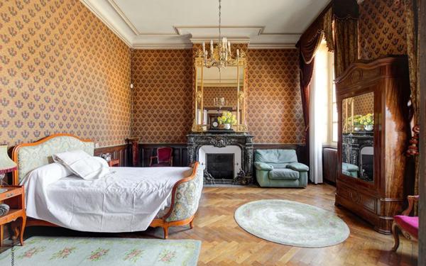 Maison à vendre    13 pièces • 457 m2 Merville