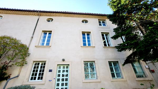 LOCAL PROFESSIONNEL EN CENTRE VILLE DE CARCASSONNE