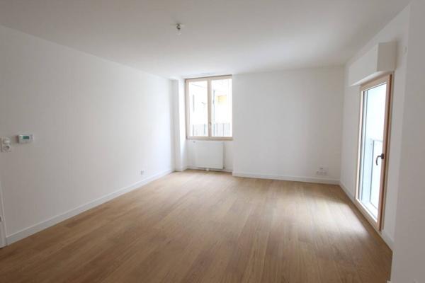 Appartement 2 pièces                                        - 44000 Nantes - Graslin-Commerce Réf : 11821