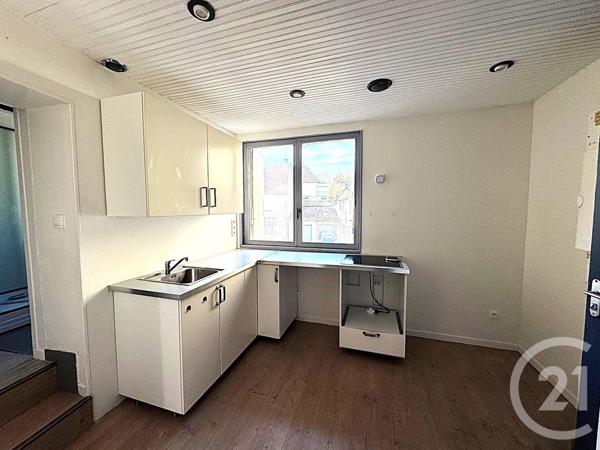 Immeuble à vendre  137 m2 CHATEAU THIERRY - 02