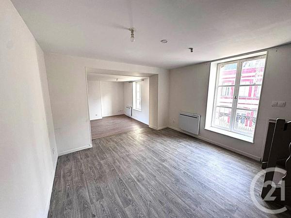 Immeuble à vendre  137 m2 CHATEAU THIERRY - 02