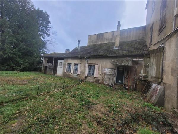 Immeuble à vendre |  La Souterraine |  350 m²