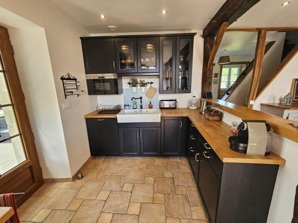 Maison T4 avec jardin dépendances et piscine