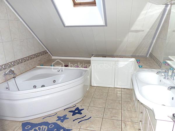 Maison traditionnelle de 195 m²