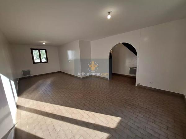 Vente                                                      Maison
                        
                     6 pièces                      118 m2                     à Coulommiers
