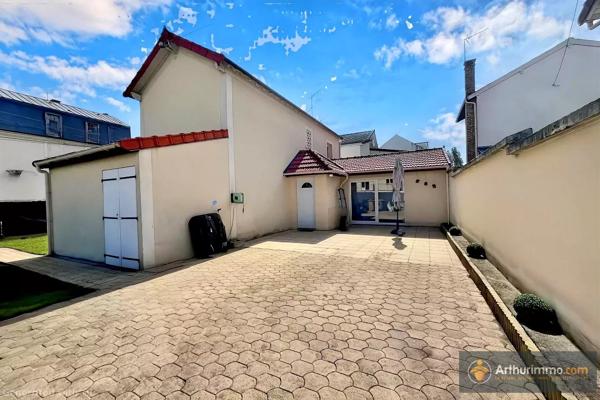Vente                                                      Maison
                        
                     5 pièces                      103 m2                     à Livry-Gargan