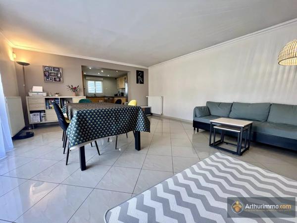 Vente                                                      Maison
                        
                     5 pièces                      103 m2                     à Livry-Gargan