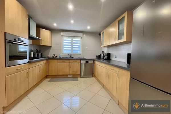 Vente                                                      Maison
                        
                     5 pièces                      103 m2                     à Livry-Gargan