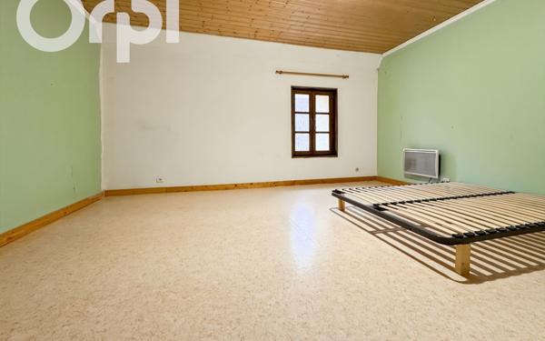 Maison à vendre    6 pièces •  Chassiers