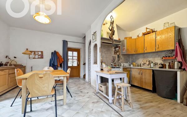 Maison à vendre    6 pièces •  Chassiers