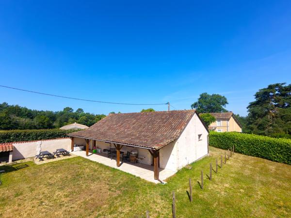 Belle maison familiale avec vue sur la campagne