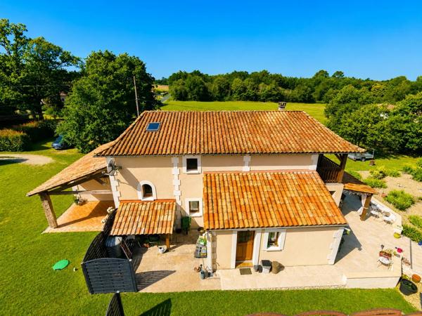 Belle maison familiale avec vue sur la campagne
