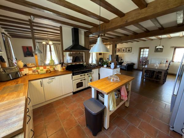 Belle maison familiale avec vue sur la campagne
