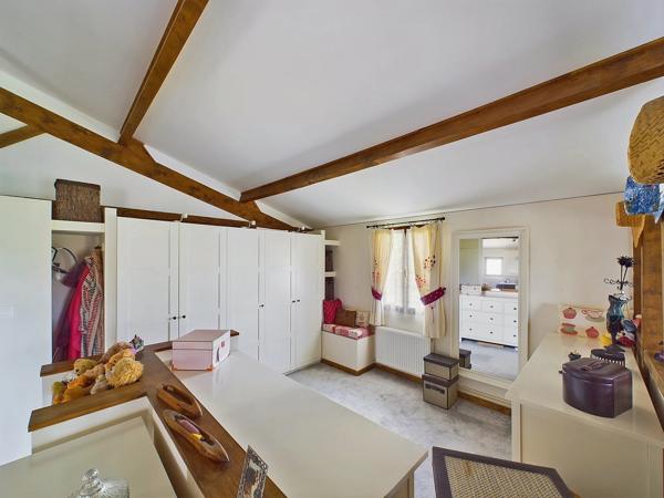 Belle maison familiale avec vue sur la campagne