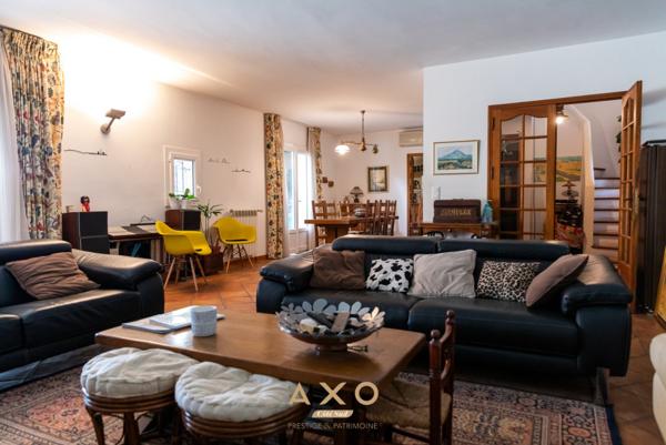 EXCLUSIVITE - LE MONTAIGUET - MAISON 160M2 - T7 - GARAGE - PISCINE - PARC 5000M2 - 1 020 000€