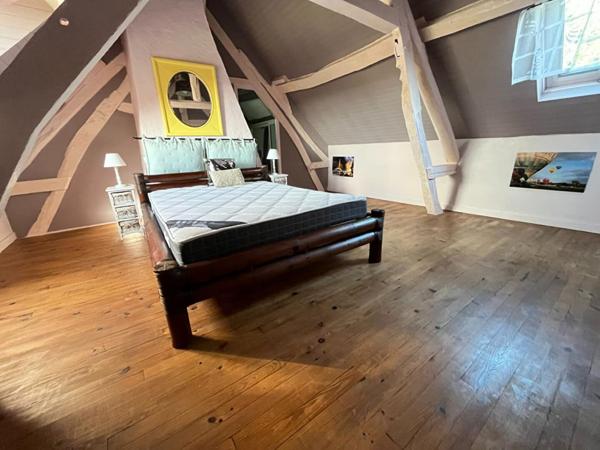 Maison LONGERE  3 chambres  161M2