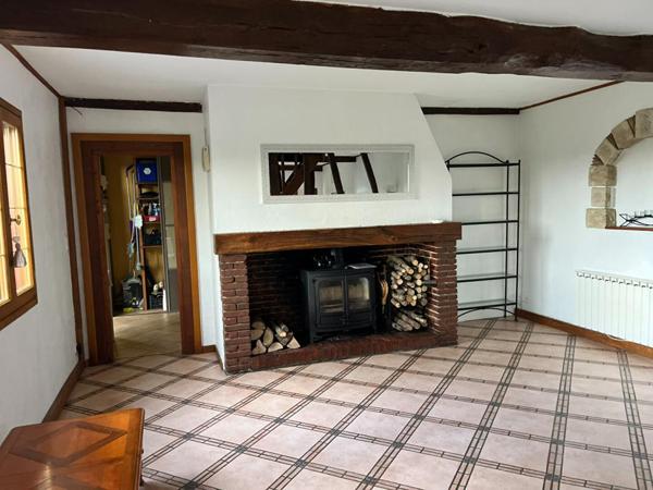 Maison LONGERE  3 chambres  161M2