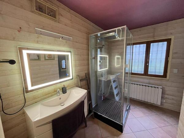 Maison LONGERE  3 chambres  161M2