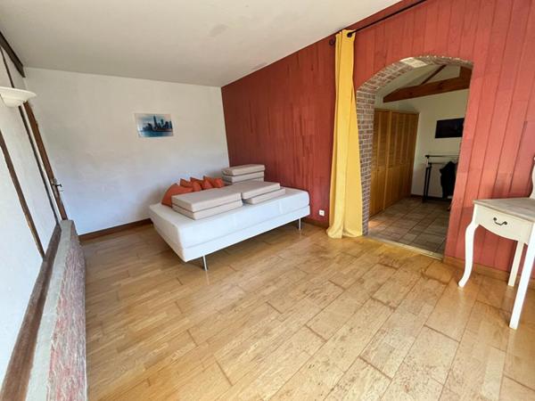 Maison LONGERE  3 chambres  161M2