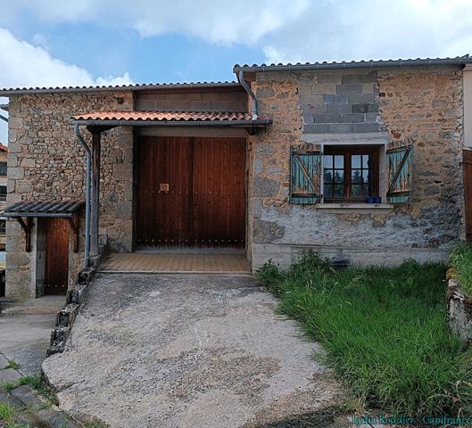 Grange + dépendances sur les hauteurs de Thiers-63300