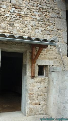Grange + dépendances sur les hauteurs de Thiers-63300
