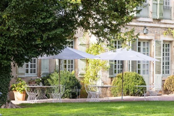 Vente maison bourgeoise 800 m² 15 Pièces Givry