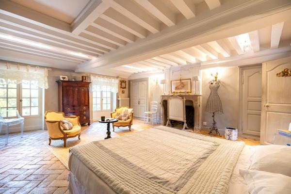 Vente maison bourgeoise 800 m² 15 Pièces Givry