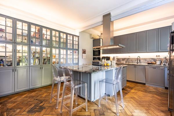 Vente maison bourgeoise 800 m² 15 Pièces Givry
