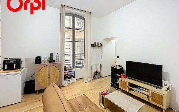 Appartement à vendre    2 pièces • 32 m2 Lyon 1
