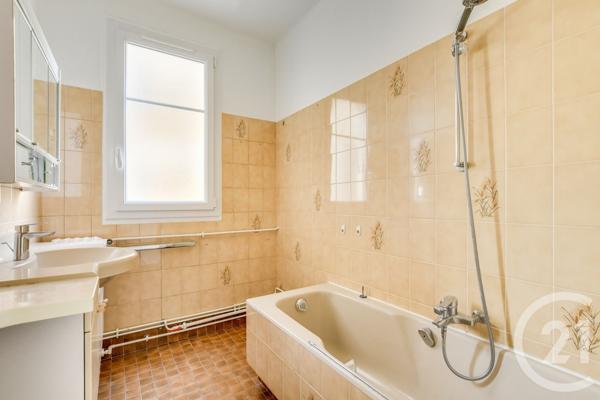 Appartement F4 à vendre  4 pièces - 97,26 m2 PARIS - 75015