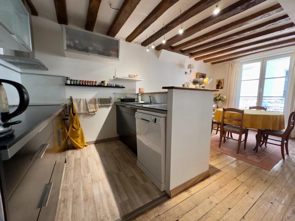 HYPER-CENTRE SAUMUR, Appartement de duplex 4 chambres de 95m²
