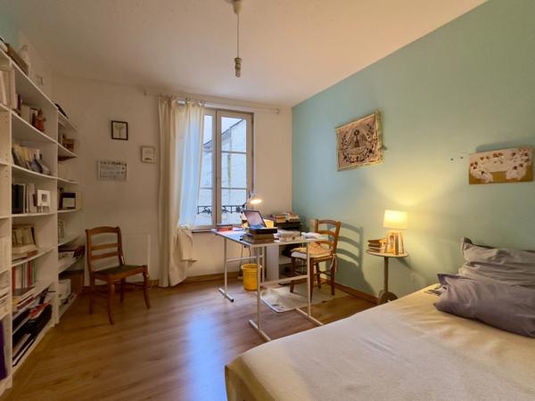 HYPER-CENTRE SAUMUR, Appartement de duplex 4 chambres de 95m²