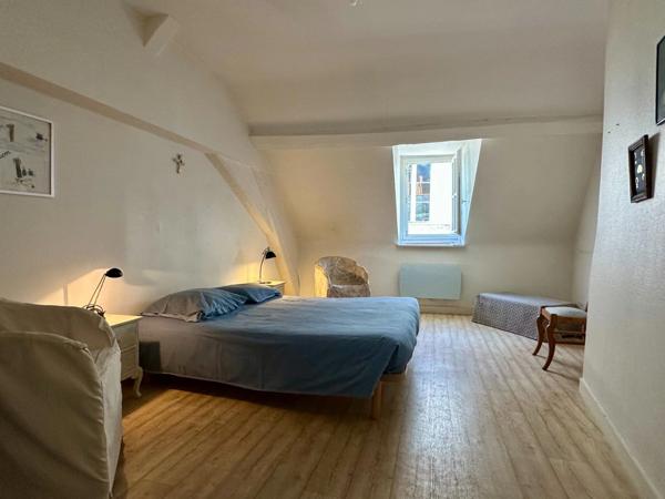 HYPER-CENTRE SAUMUR, Appartement de duplex 4 chambres de 95m²