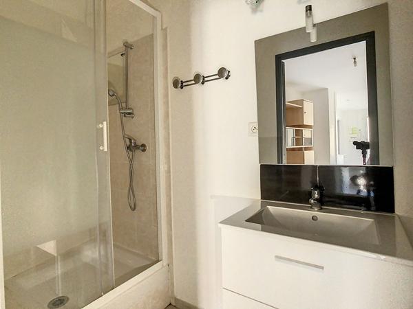 Appartement T2 avec terrasse