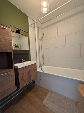 APPARTEMENT MEUBLE RECENT