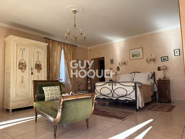 Maison bourgeoise Althen Des Paluds 20 pièces