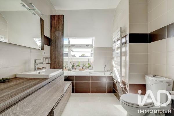 Maison à vendre 7 pièces 213 m² Gressy
