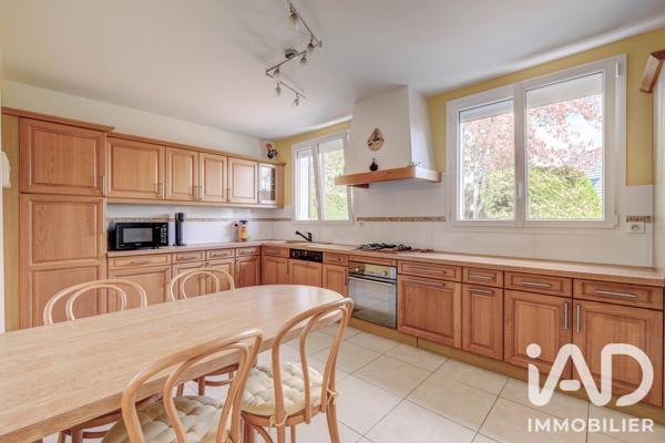 Maison à vendre 7 pièces 213 m² Gressy