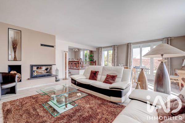 Maison à vendre 7 pièces 213 m² Gressy